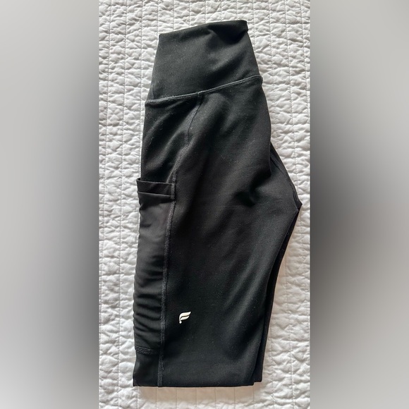 Fabletics On-The-Go PowerHold® High-Waisted Legging - Picture 8 of 8